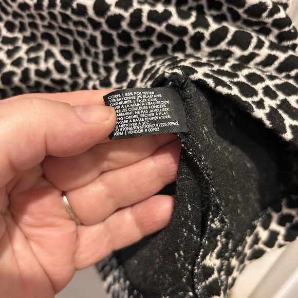 Club Monaco Leopard Print Pullover Top Women's Size Large Mixed Media Neck - Picture 7 of 7